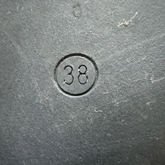 Chinese Laundry Women’s Black Studded Sandals Size 38 Size 7.5 - Picture 6 of 6